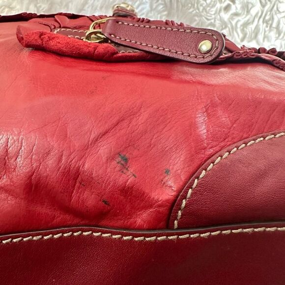 GUCCI‎ Red Leather Vintage Sabrina Top Handle Handbag Tote Ruffle Details - Picture 12 of 12
